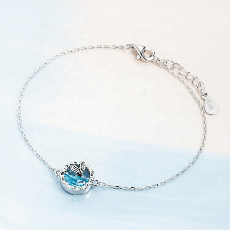 Lắc tay bạc ấn tượng cho quý cô sang chảnh