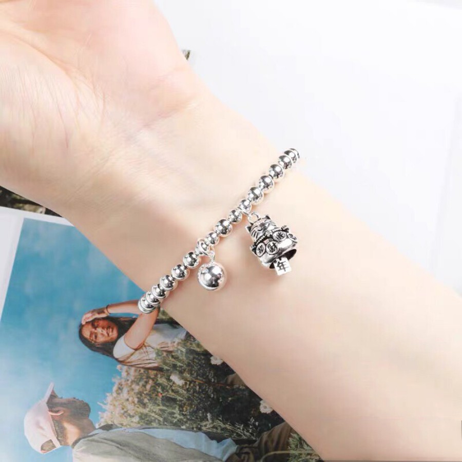 Lắc tay bạc nữ có chuông lựa chọn hoàn hảo cho các quý cô