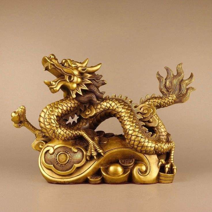 Quà Tặng Giáng Sinh - Tượng Rồng Dát Vàng