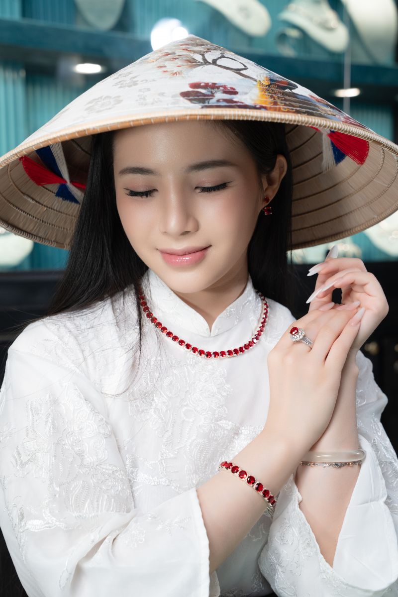 Bộ sưu tập Tennis Đá CZ Đỏ Glosbe & Co