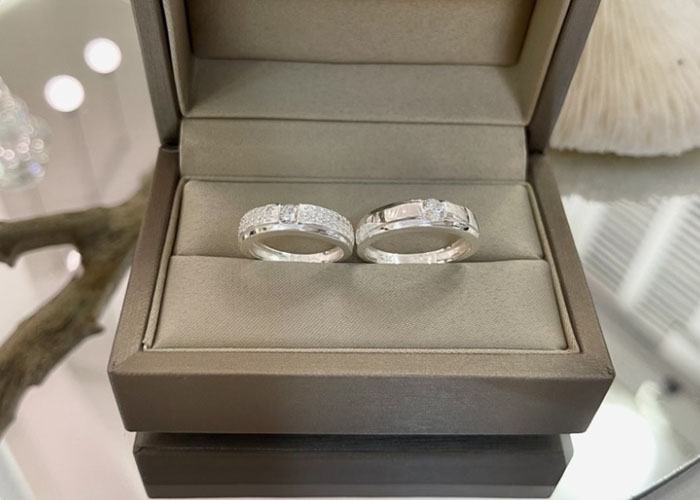 Hộp quà đựng nhẫn đôi