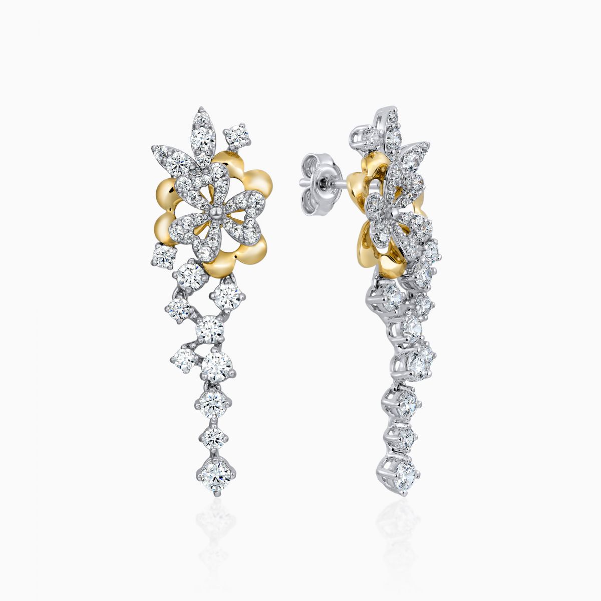 Khuyên tai vàng trắng đính kim cương