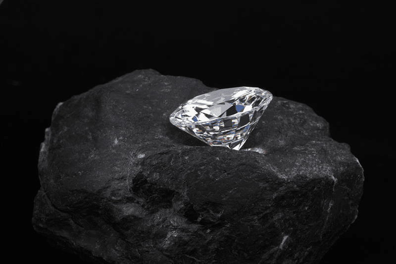 Đá moissanite