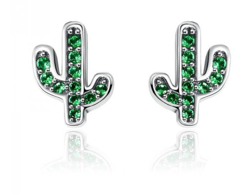 Mẫu khuyên tai nam dài ấn tượng