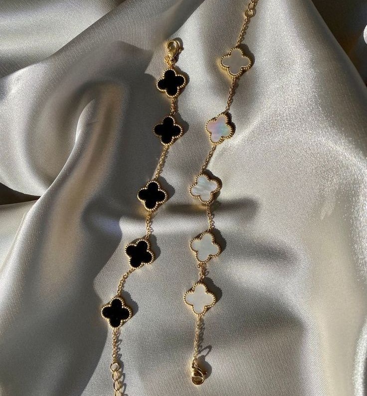 Lắc Tay cỏ 4 lá vàng 18k