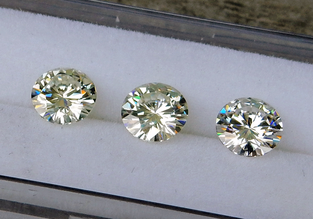 Mau-sac-kim-cuong-Moissanite