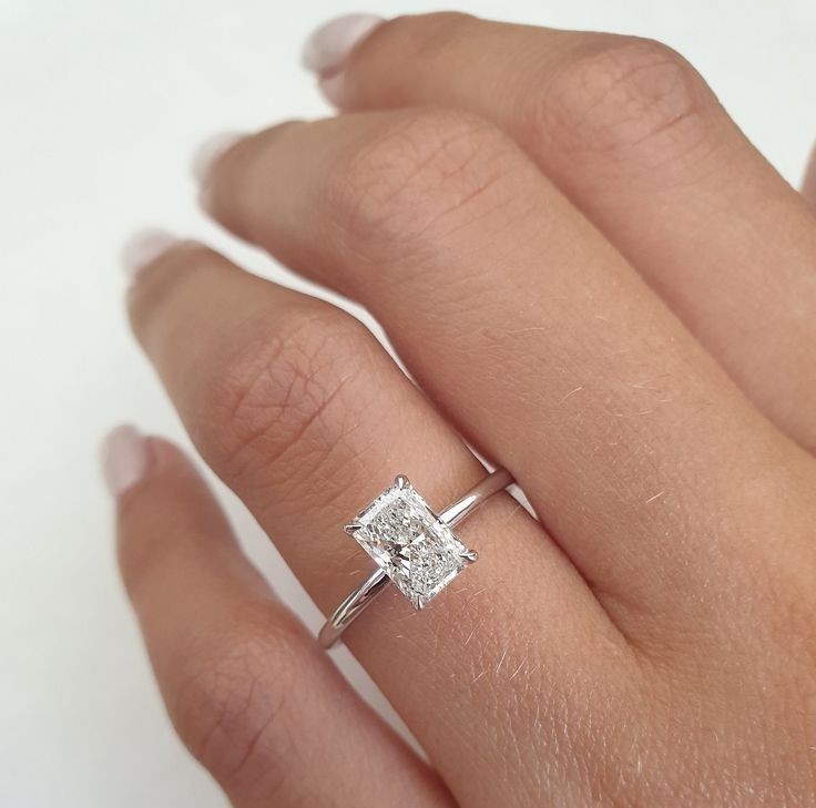 Các đặc điểm của Nhẫn Vàng Trắng