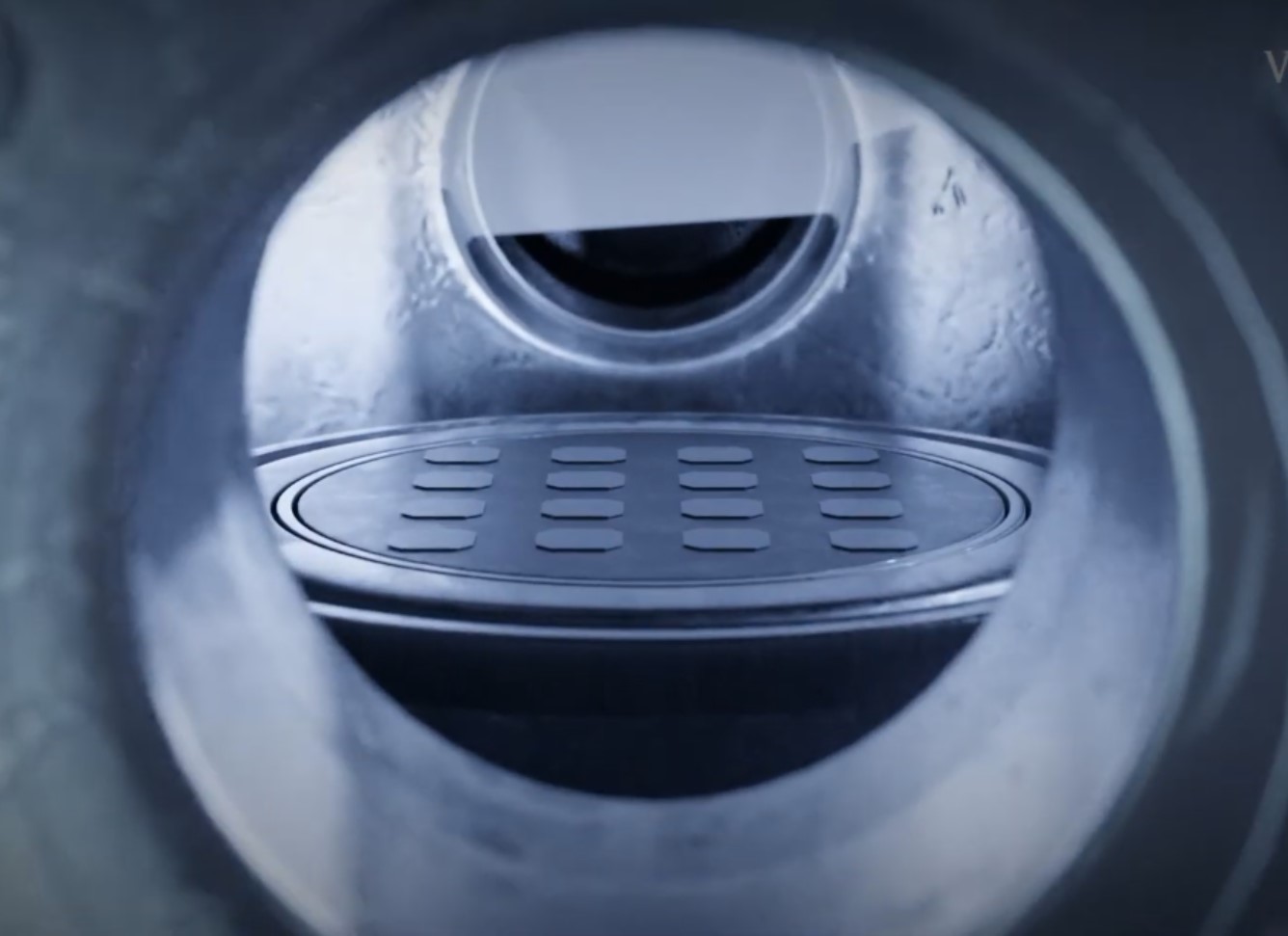 Nuôi trồng kim cương bằng máy