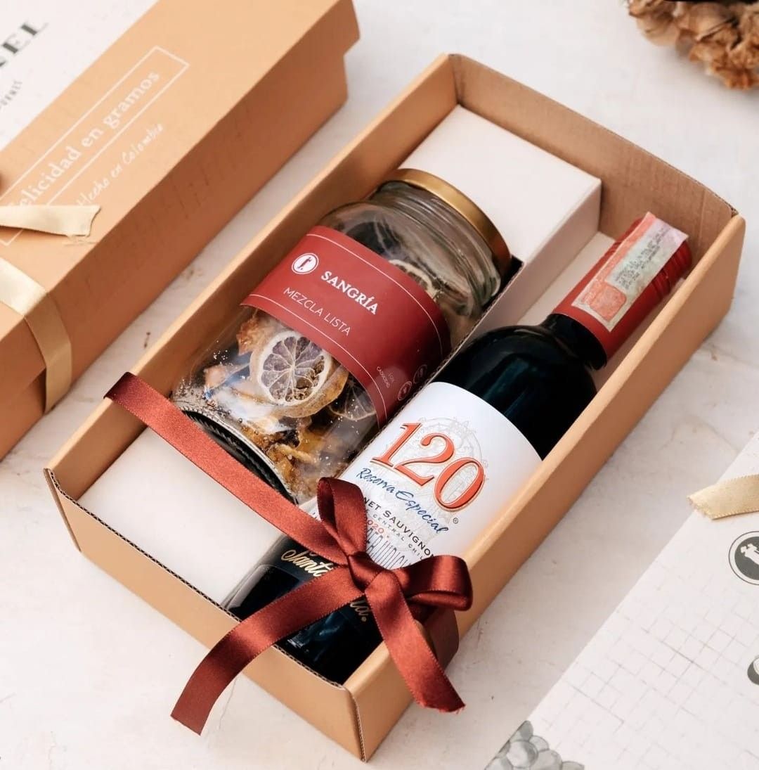 Họp quà rượu vang giáng sinh