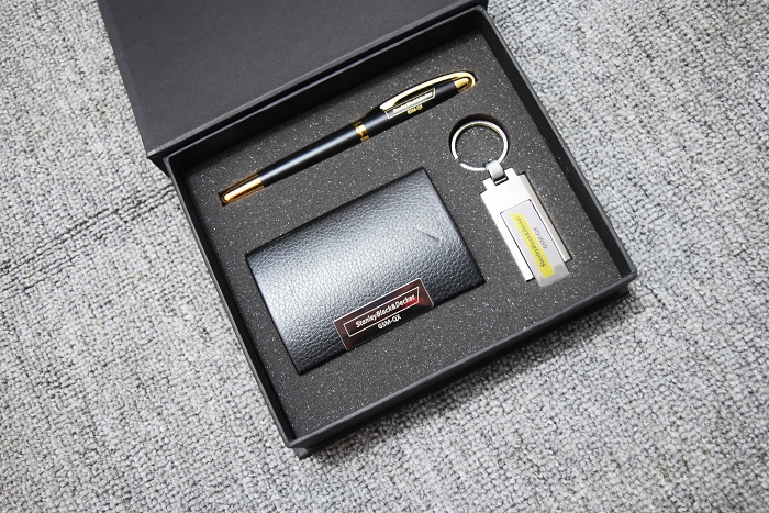 Bộ gift mẫu quà tặng doanh nghiệp thiết thực và ý nghĩa