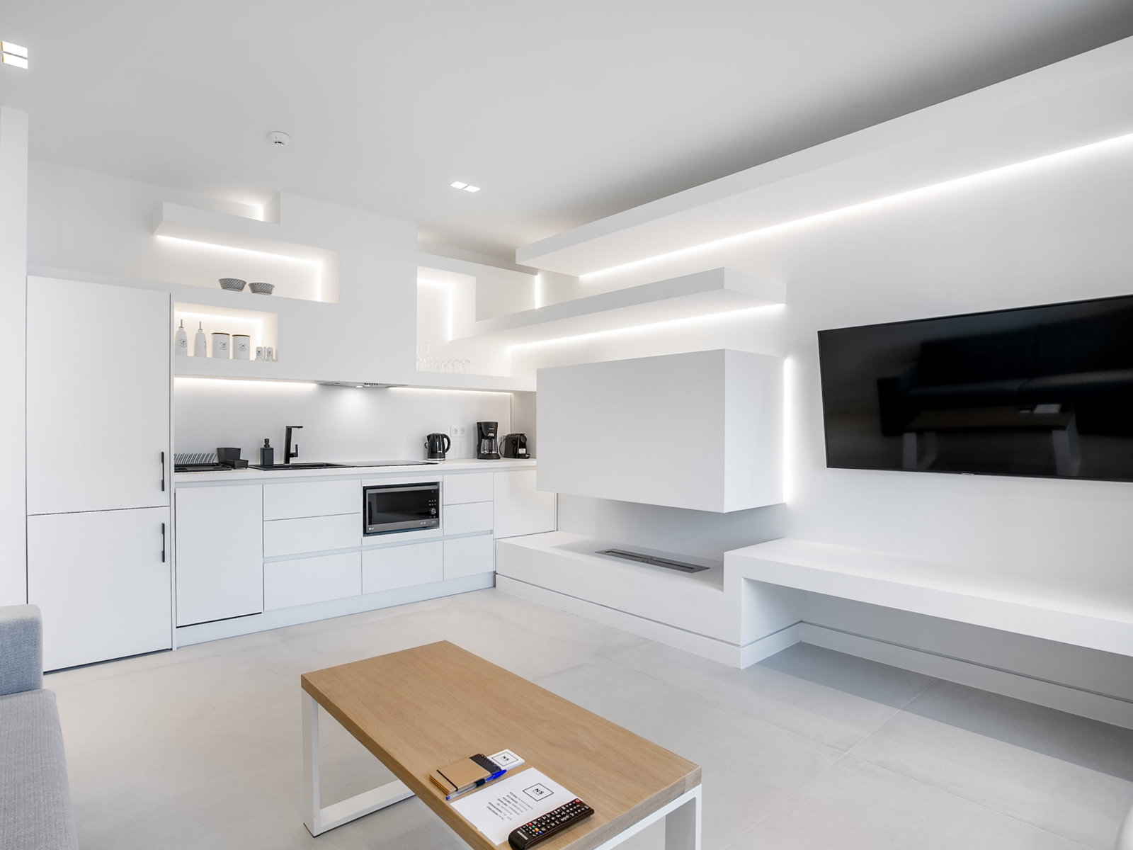 Phòng bếp mệnh kim