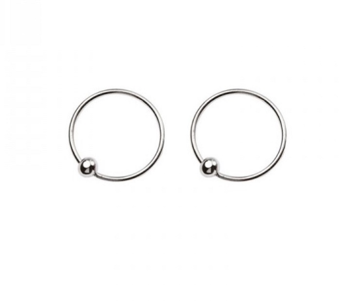 Khuyên tai cho bé sơ sinh hình tròn