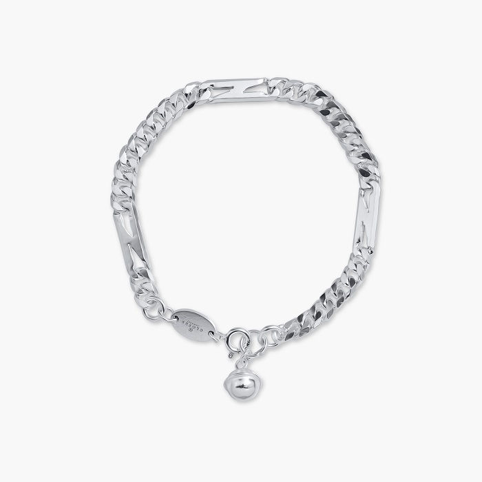 Lắc chân cho bé trai 1 tuổi được nhiều phụ huynh chọn lựa