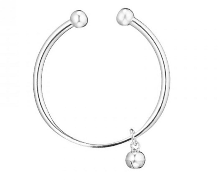 Vòng tay bạc cho bé sơ sinh