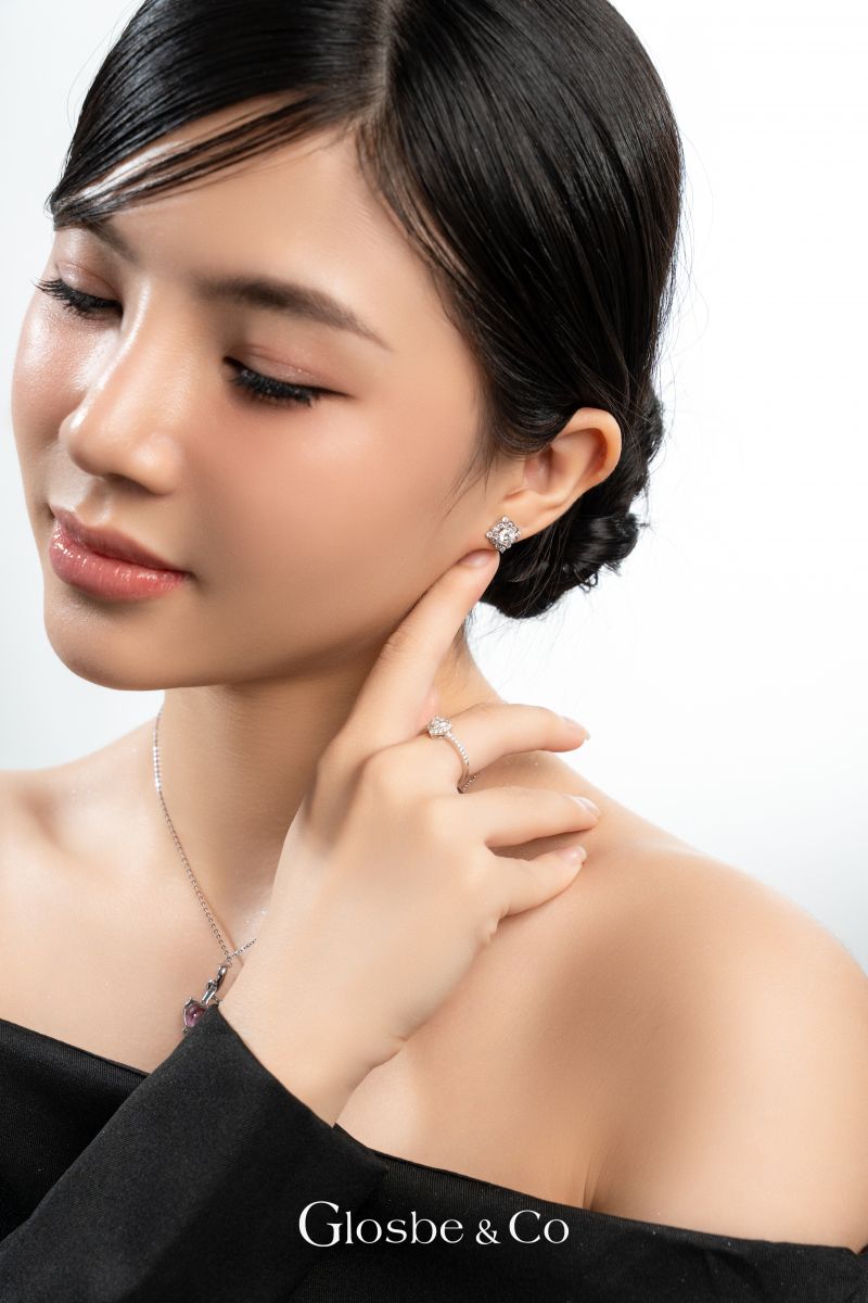 Diện Trang sức cùng Glosbe